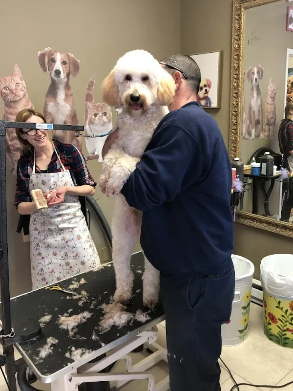 The Elegant Pup, Sound Beach, New York